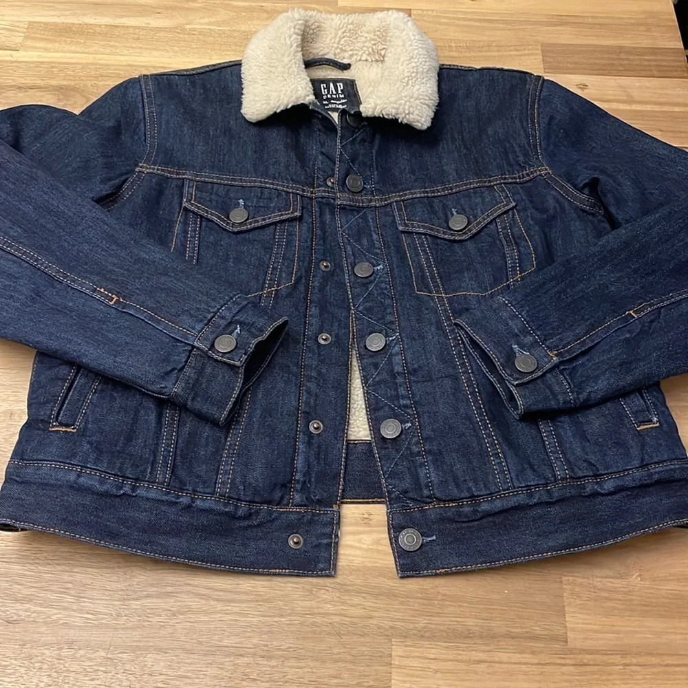 GAP sherpa lined denim jacket